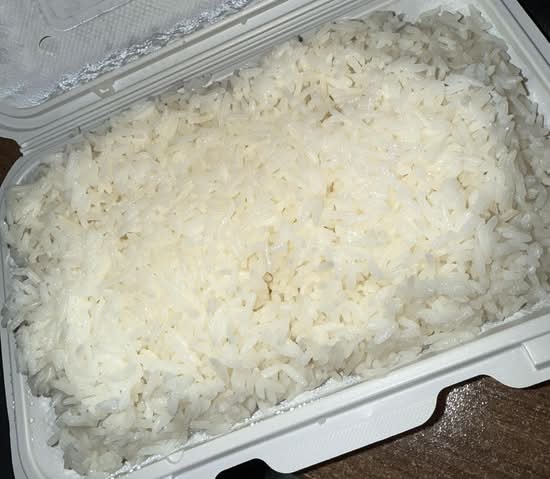 Riz à la vapeur / Steamed Rice 白饭